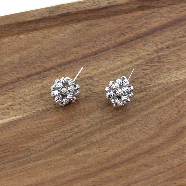 E24186 Small Banquet Stud Earrings